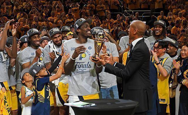 包含西亚卡姆惊艳全场，波尔津吉斯助攻爆棚，76人逆转取胜！的词条